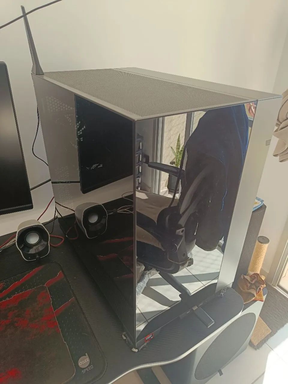 Gabinete Liam li Dynamic Evo com 7 fans reversa - Foto 4