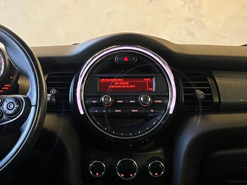 MINI Cooper 1.5 12V Twinpower Gasolina 4P Steptronic, foto 12 de 13