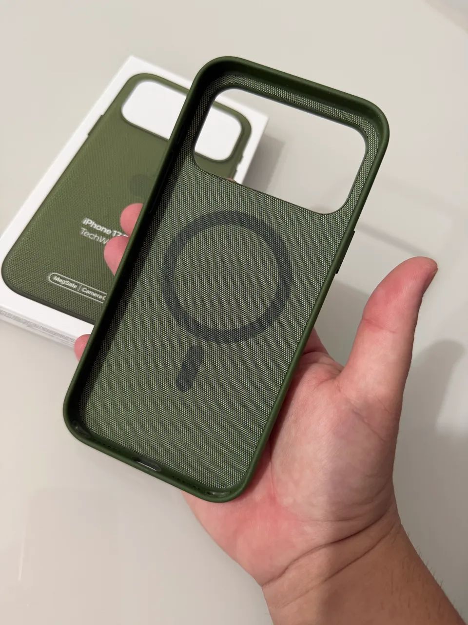 Capa original Apple para Iphone 17 Pro Max modelo TecWoven verde  - Foto 4
