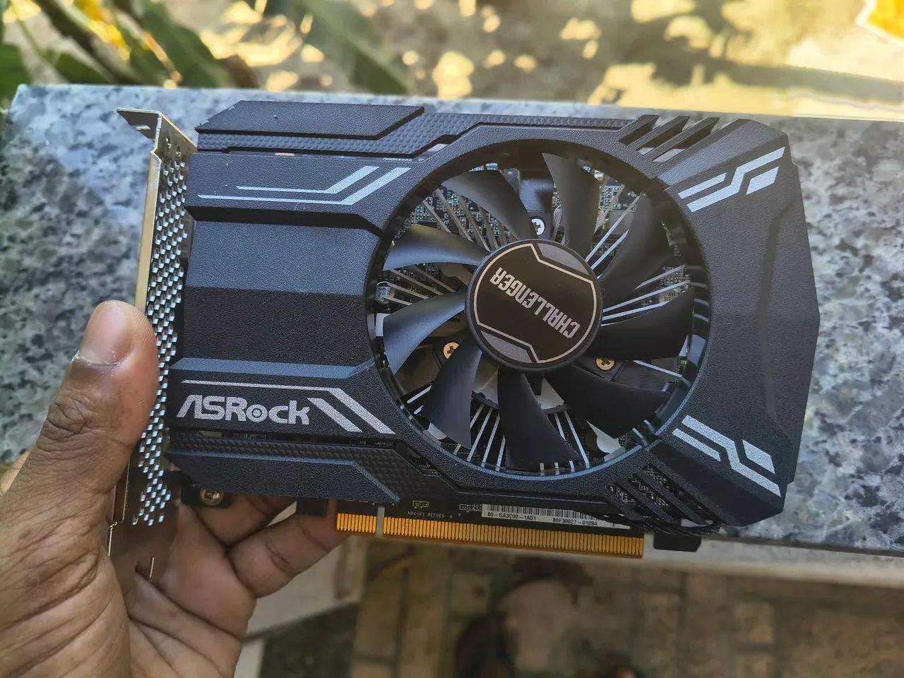 Rx 6400 com defeito
