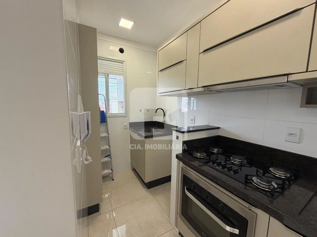 Apartamento 2 quartos semi mobiliado nos Ingleses - Foto 5