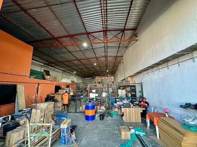 ALUGO GALPÃO - 420 m2 - CENTRO - IDEAL PARA SUA EMPRESA! - Foto 4
