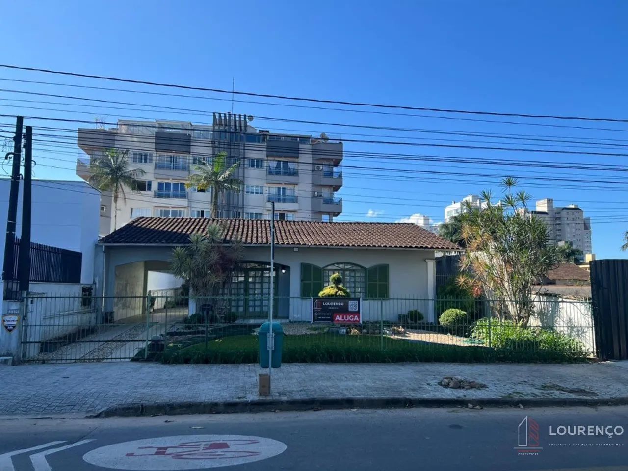 CASA COMERCIAL em JOINVILLE - SC, AMÉRICA - Foto 2