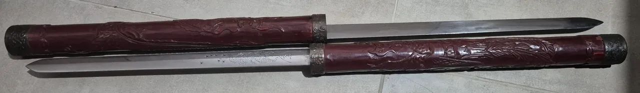 Espada Dupla com Bainha 64cm cada - Foto 2