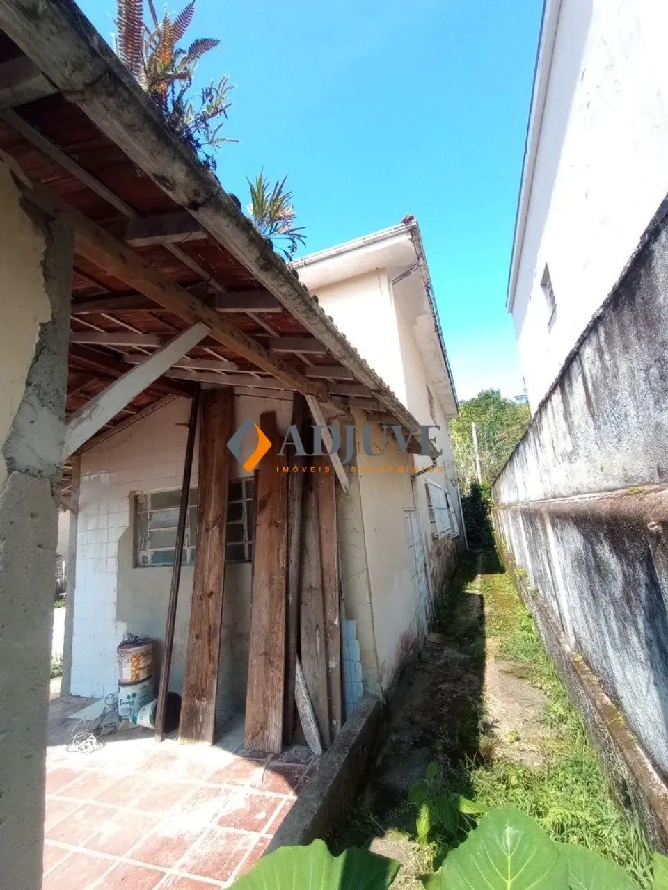OPORTUNIDADE DE NEGÓCIO - CASA ESPAÇOSA E ENSOLARADA - Foto 4