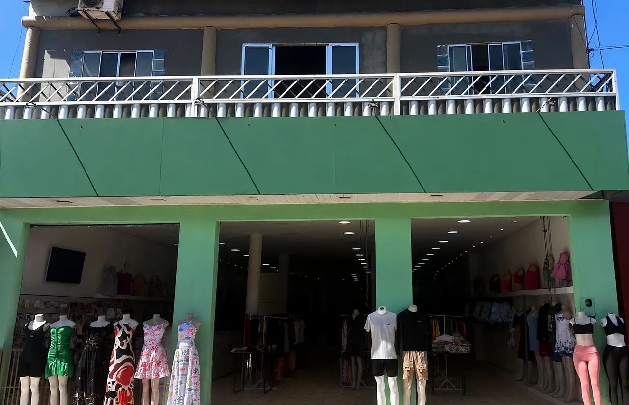 Vendo casa com ponto comercial - Foto 2