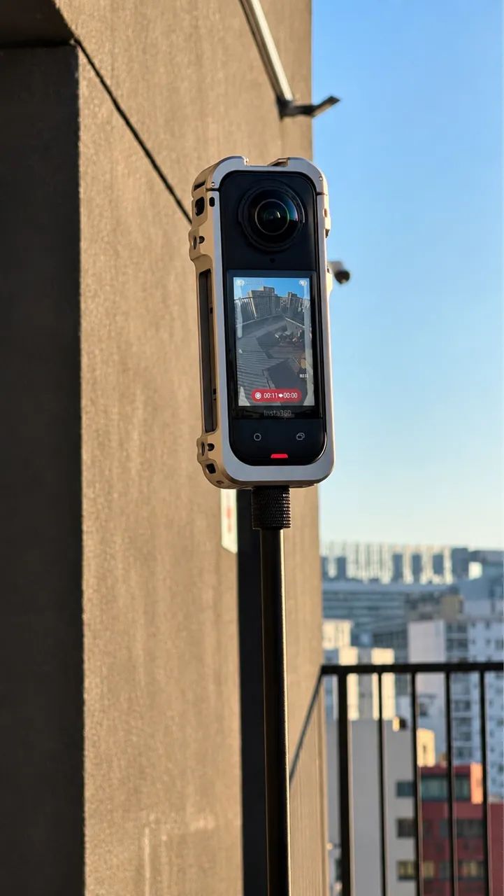 Insta 360 X5 - com acessorios - Foto 5