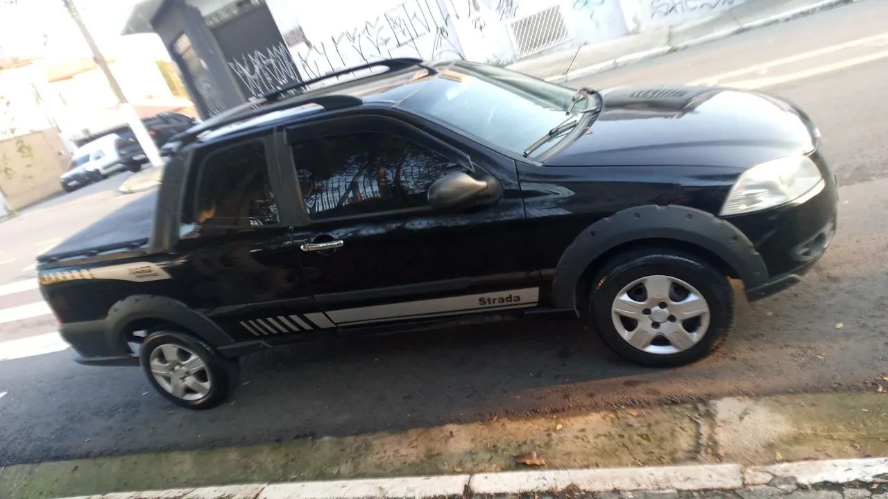 Fiat Strada Working Celeb.1.4 Fire Flex 8V CD 2012 - Foto 3