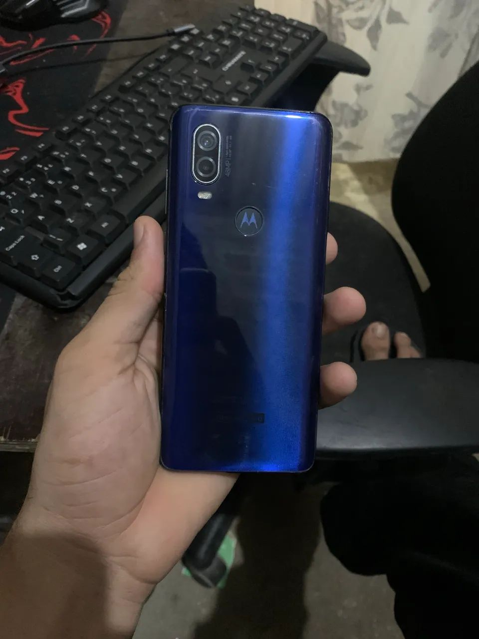 Motorola one vision semi novo em ótimo estado 