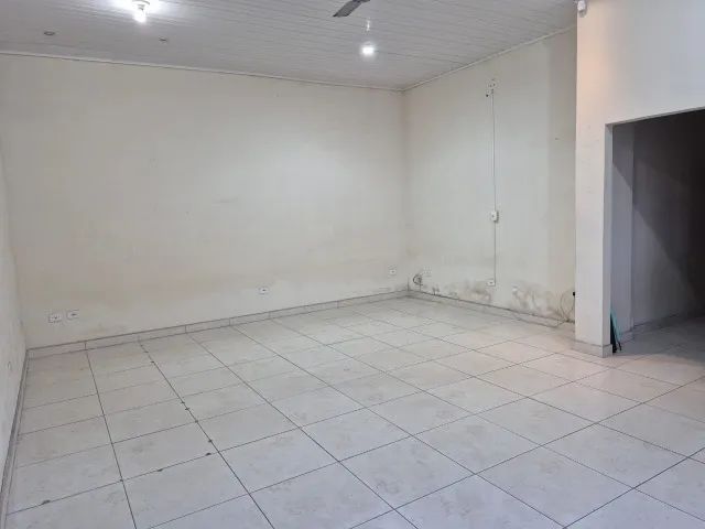 Imóvel Comercial de Esquina Ponto no Centro Tremembé Sala Ampla com 2 Banheiros e Copa - Foto 4