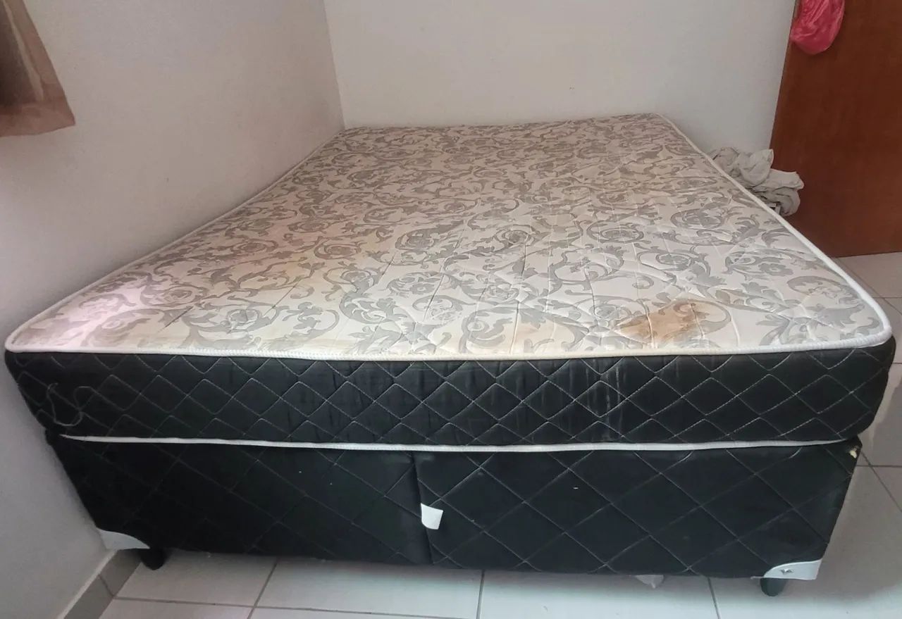 Cama de casal (troco em bi cama)