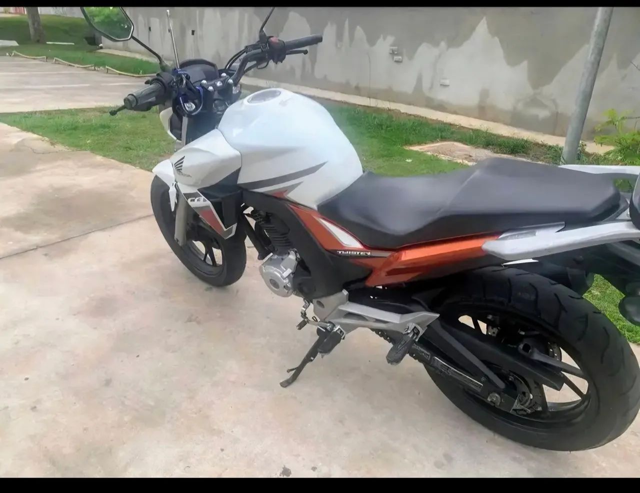 CB250F Twister 2017 - Foto 2