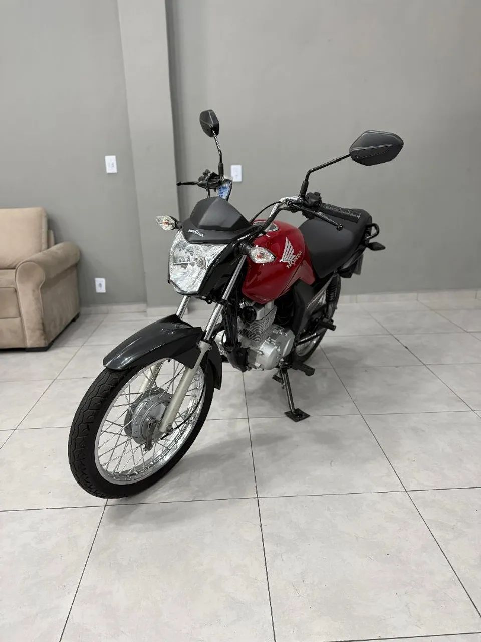 CG 125i Fan Ano 2018 conservada  - Foto 2