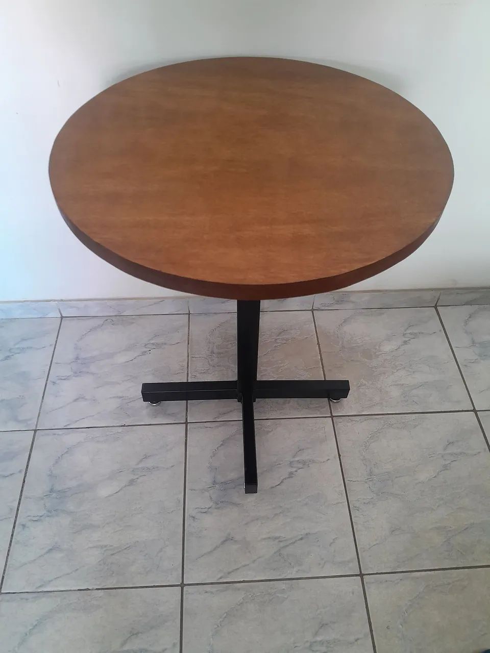 Mesa redonda para restaurantes e hamburgueria  - Foto 3