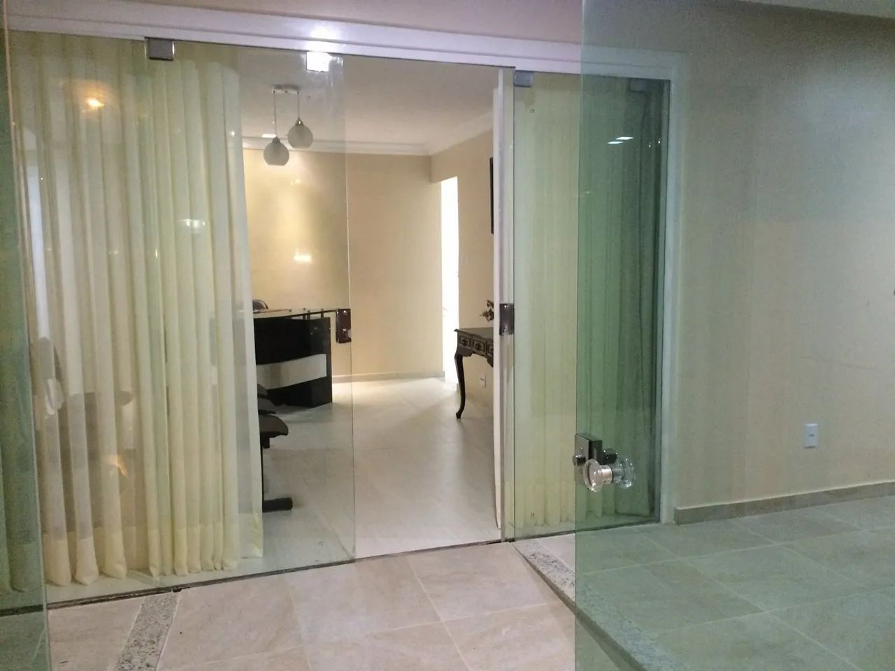 Alugo imóvel ideal para clínica. - Foto 4