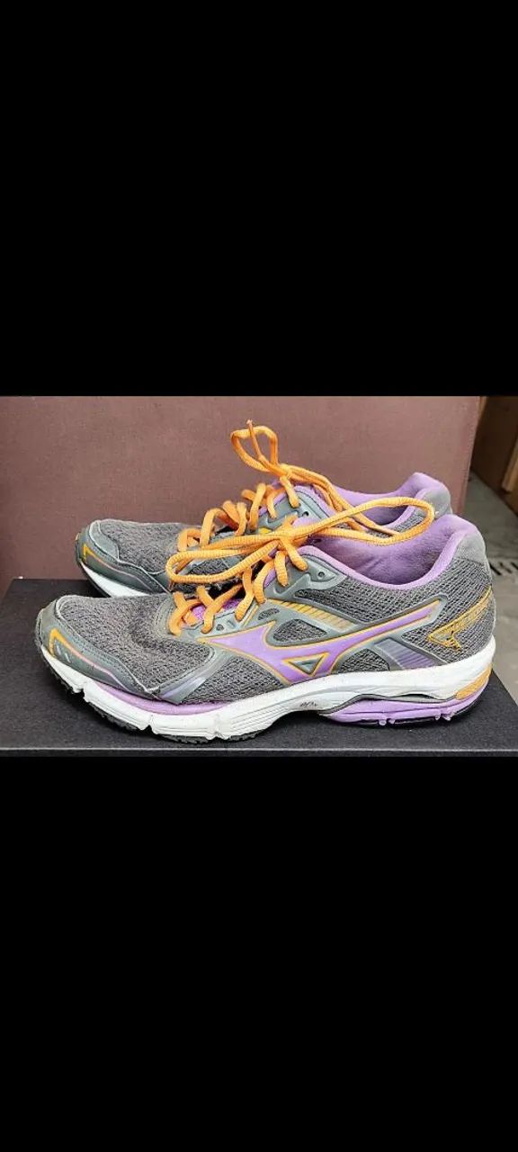 Tênis Mizuno tamanho 37