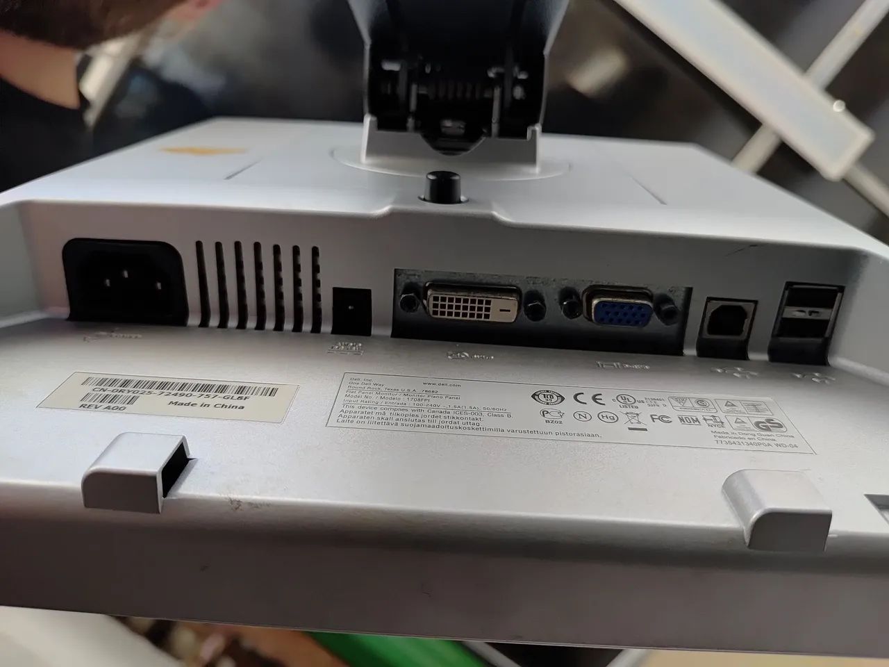 Monitor Dell 1708ftp 17 polegadas  - Foto 3