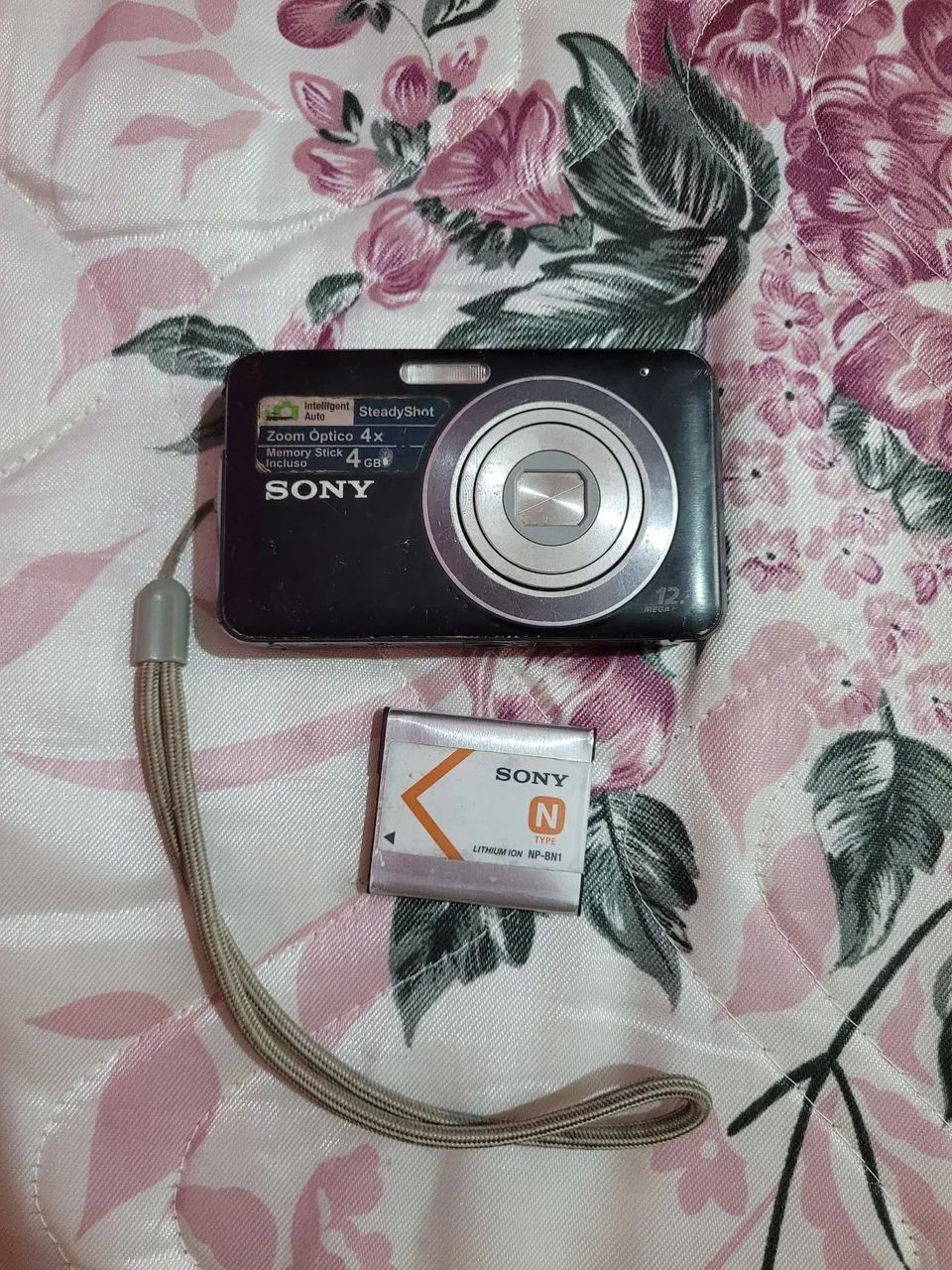 Câmera digital Sony cybershot preta de 12.1 megapixels ler descrição 