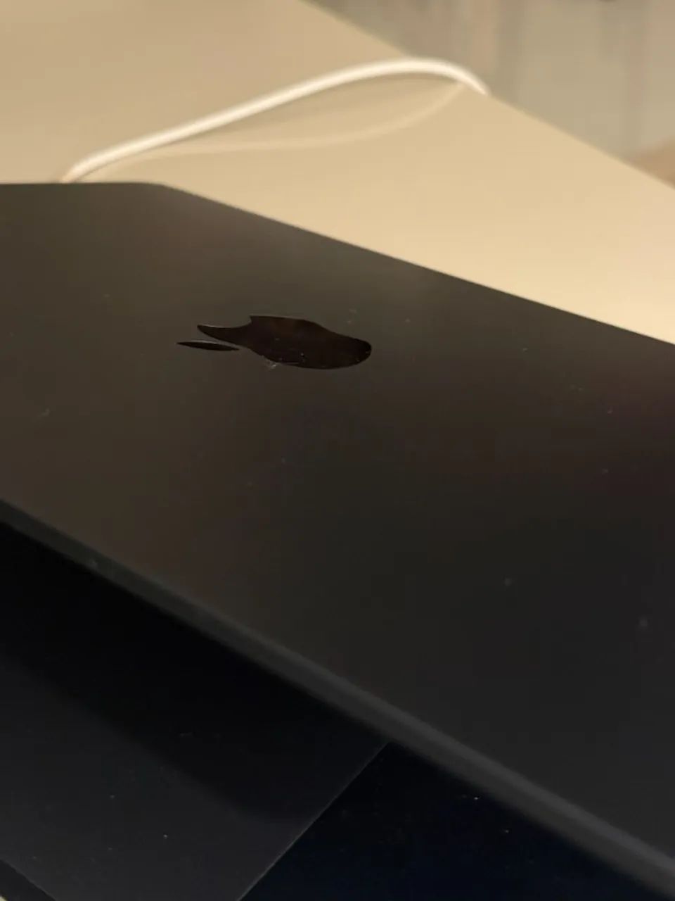MacBook M2 / Memória 8GB / HD 512GB / Bateria 81%