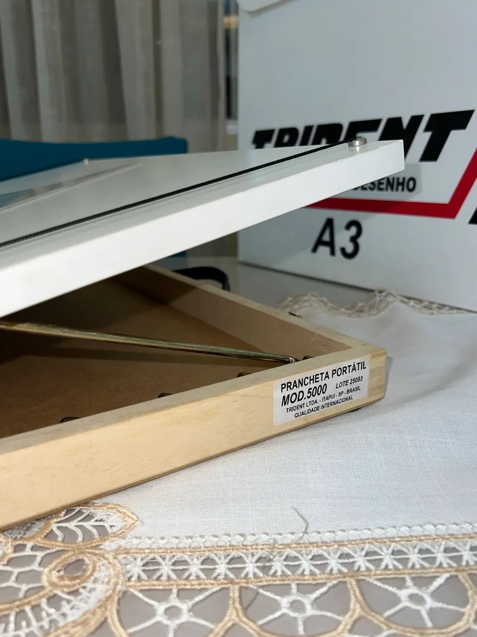 Kit Prancheta A3 Trident com Régua Paralela + Esquadros Desetec + Pasta e Régua Dello - Foto 2