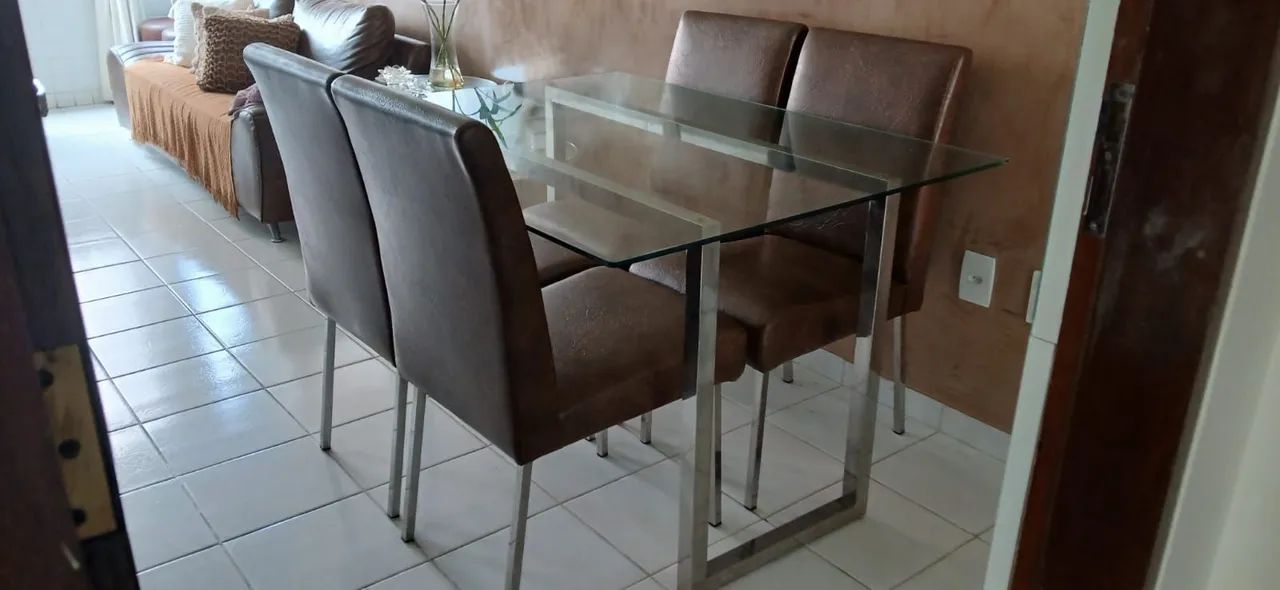 Mesa de inox de vidro com 4 cadeiras  - Foto 3
