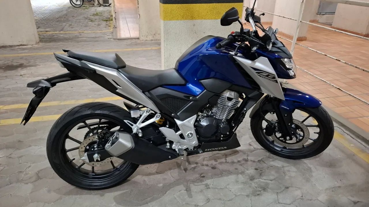 CB300f - Foto 2