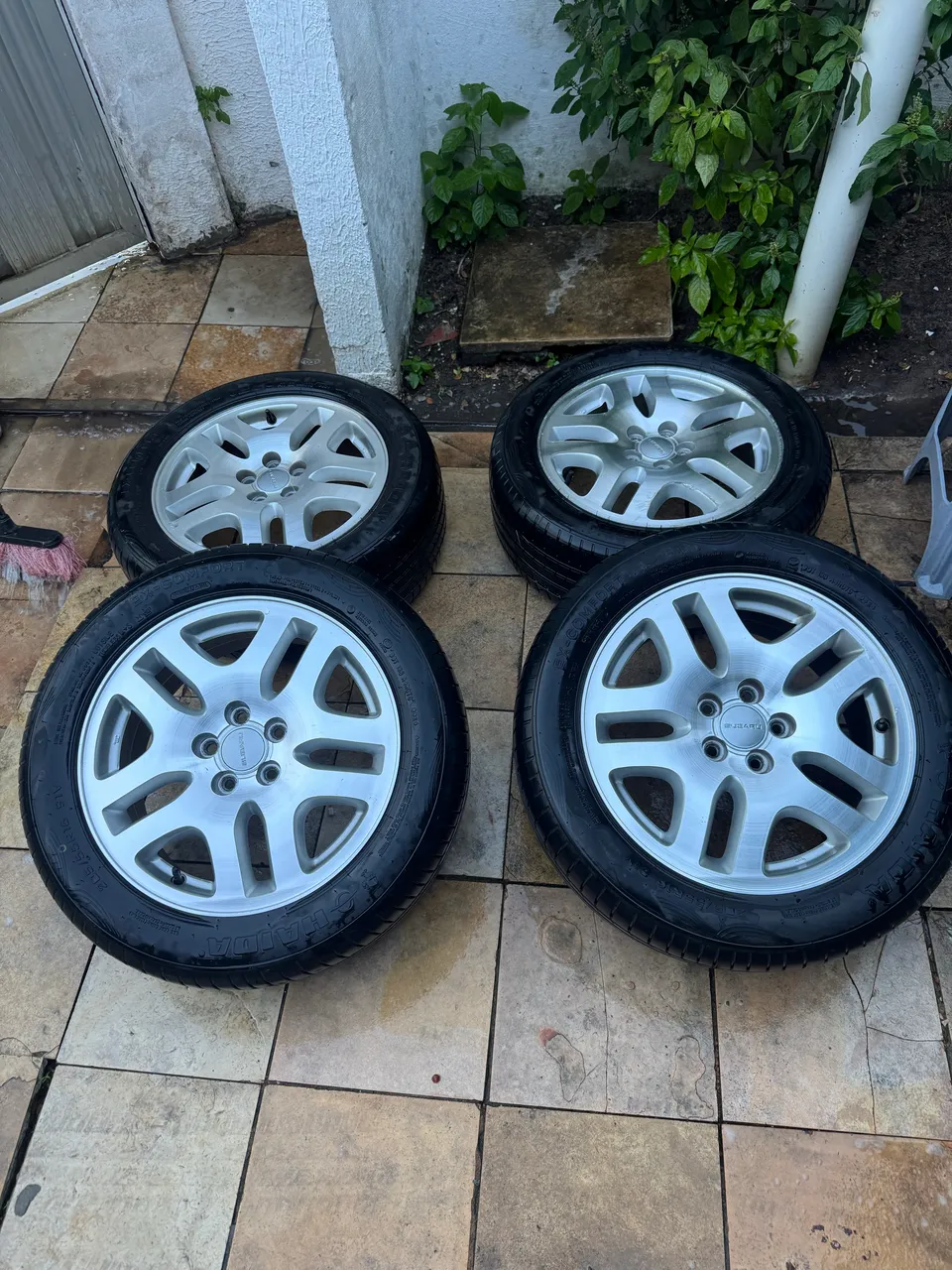 PNEU 225/45R17 LANVIGATOR - Peças para carros, vans e utilitários