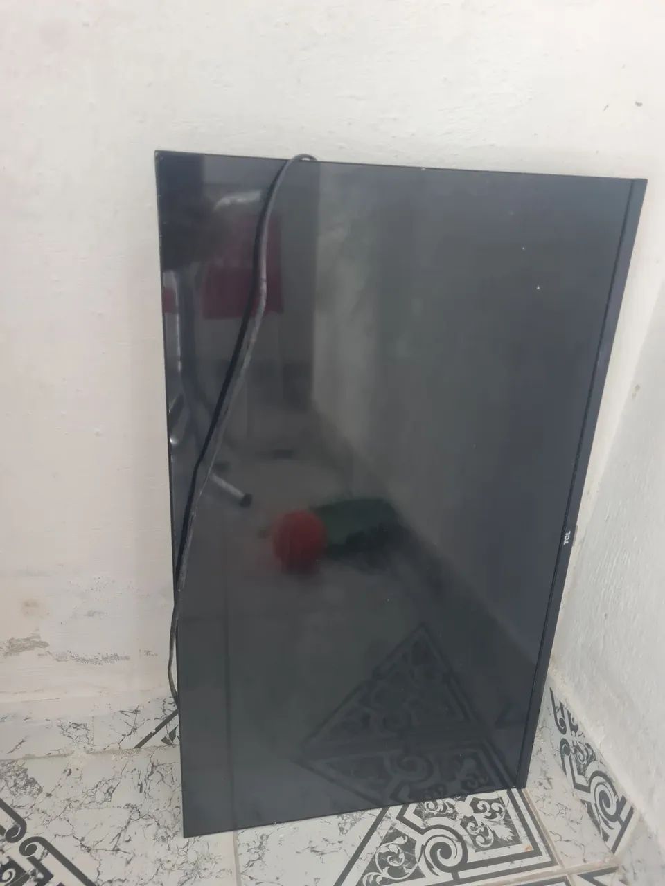 TV tcl (com problema)