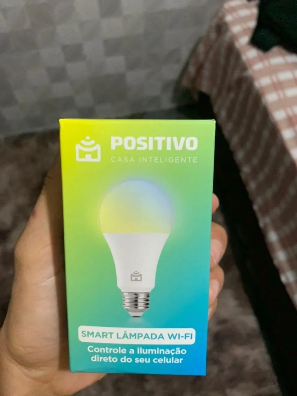 Lâmpada Inteligente Positivo Wi-Fi 9W | Nova & Lacrada!
