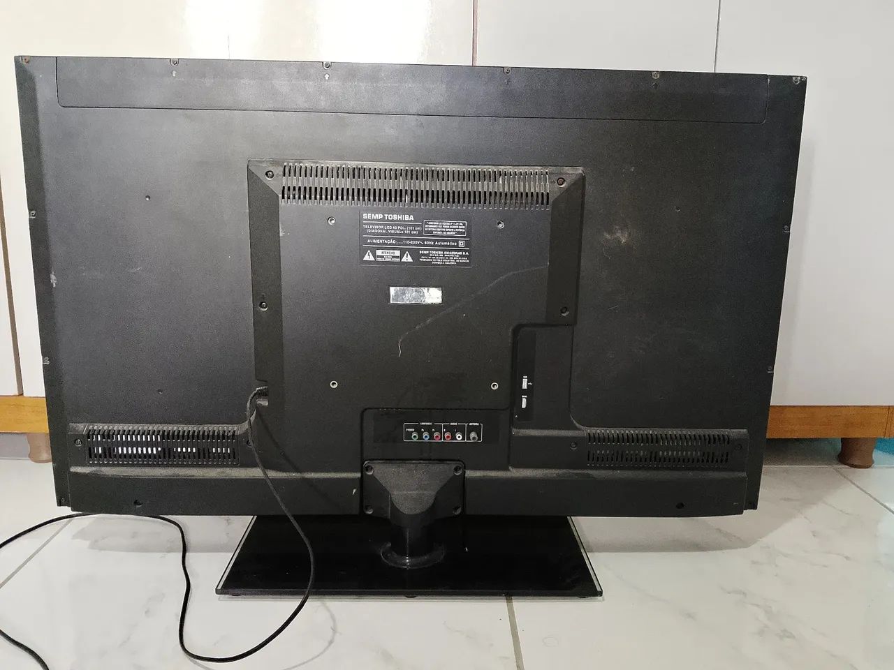 TV LCD SEMP TOSHIBA 40" COM DEFEITO  - Foto 3