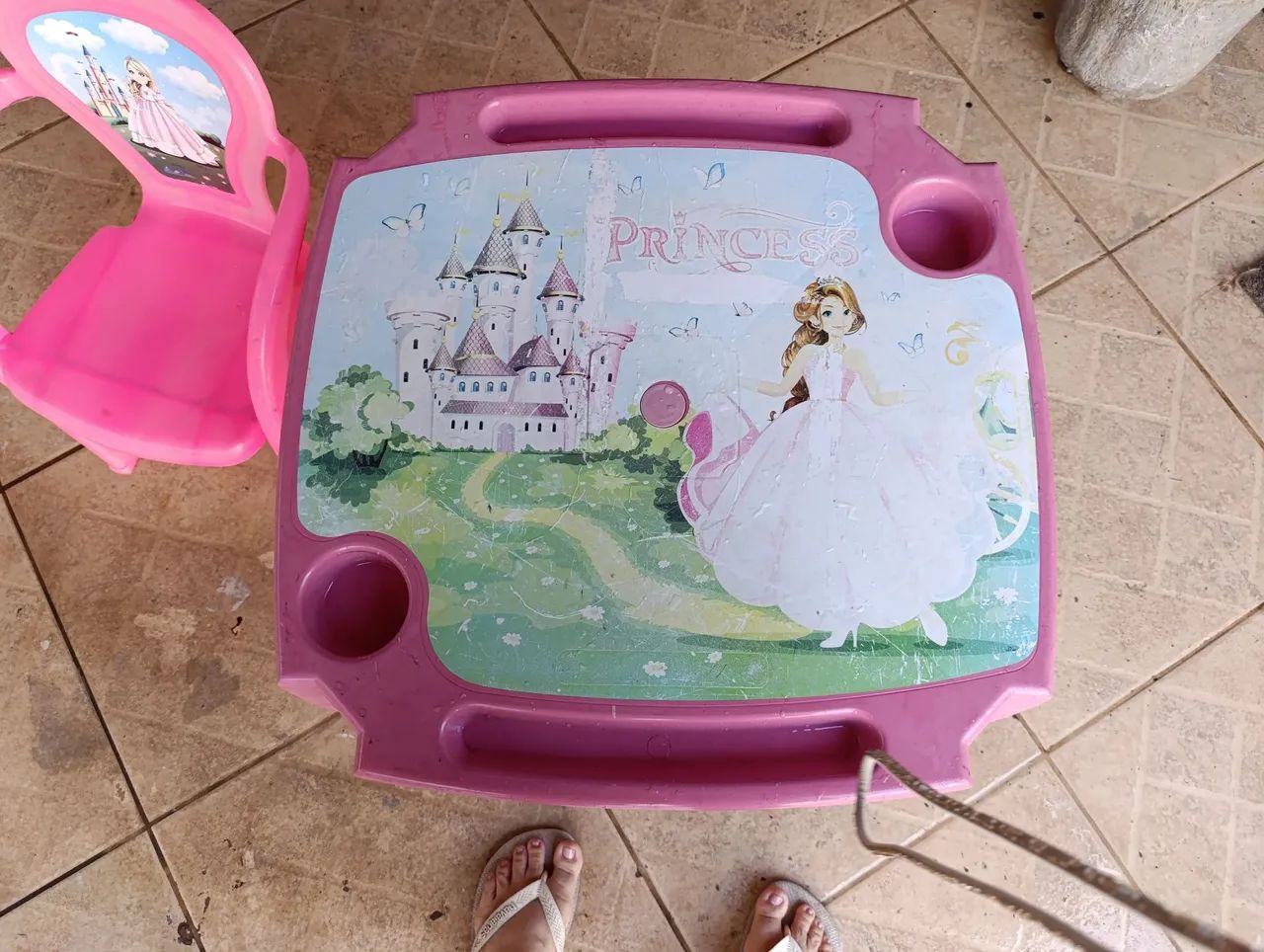 Mesa e cadeira infantil  - Foto 3