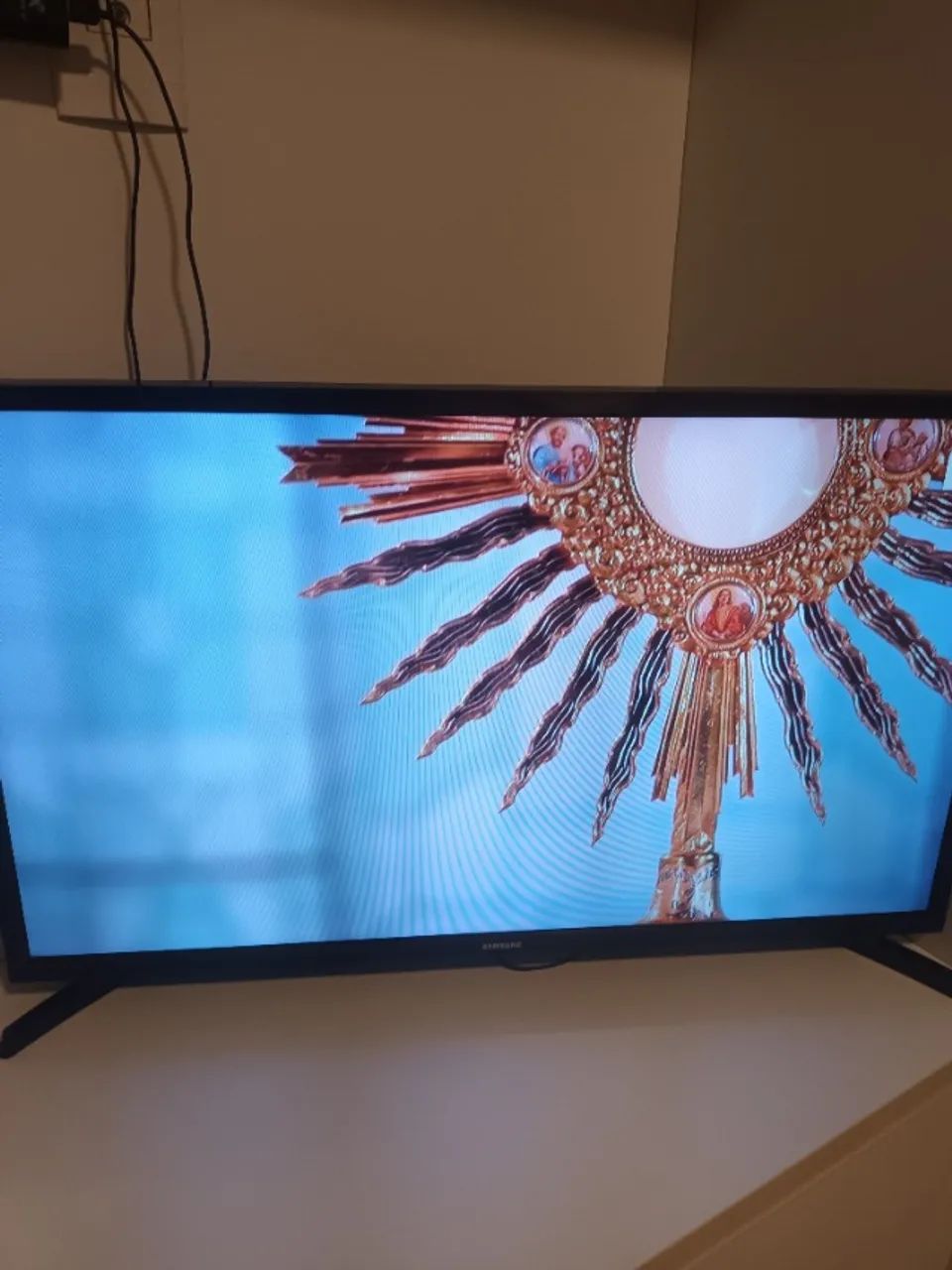 APROVEITE A GRANDE CHANCE e COMPRE SUA SMART TV SANSUNG, 32', SEMINOVA...SEM DEFEITO! - Foto 5