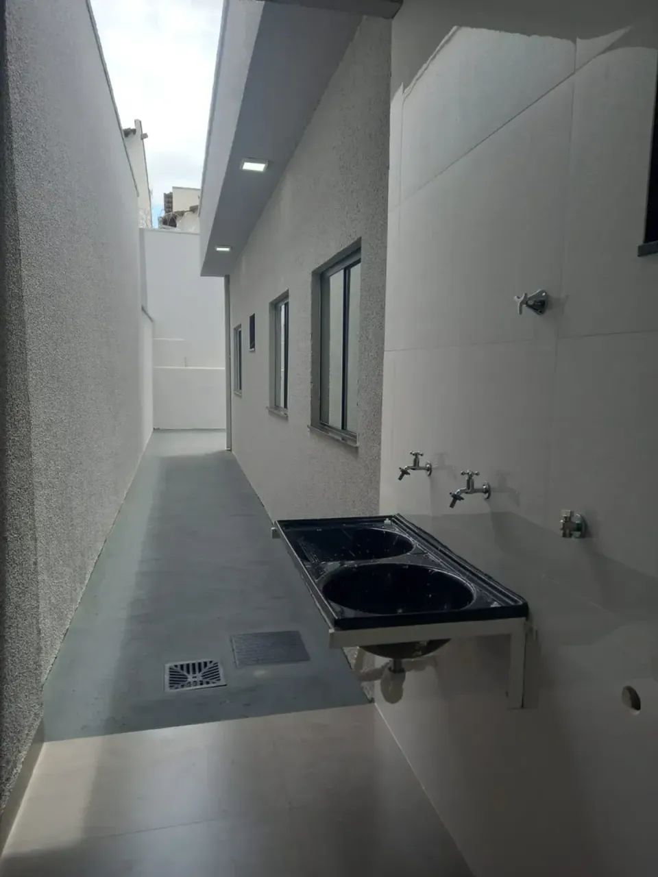 Vendo Casa 3 quartos com 1 suíte na região sul de Nerópolis - Foto 5