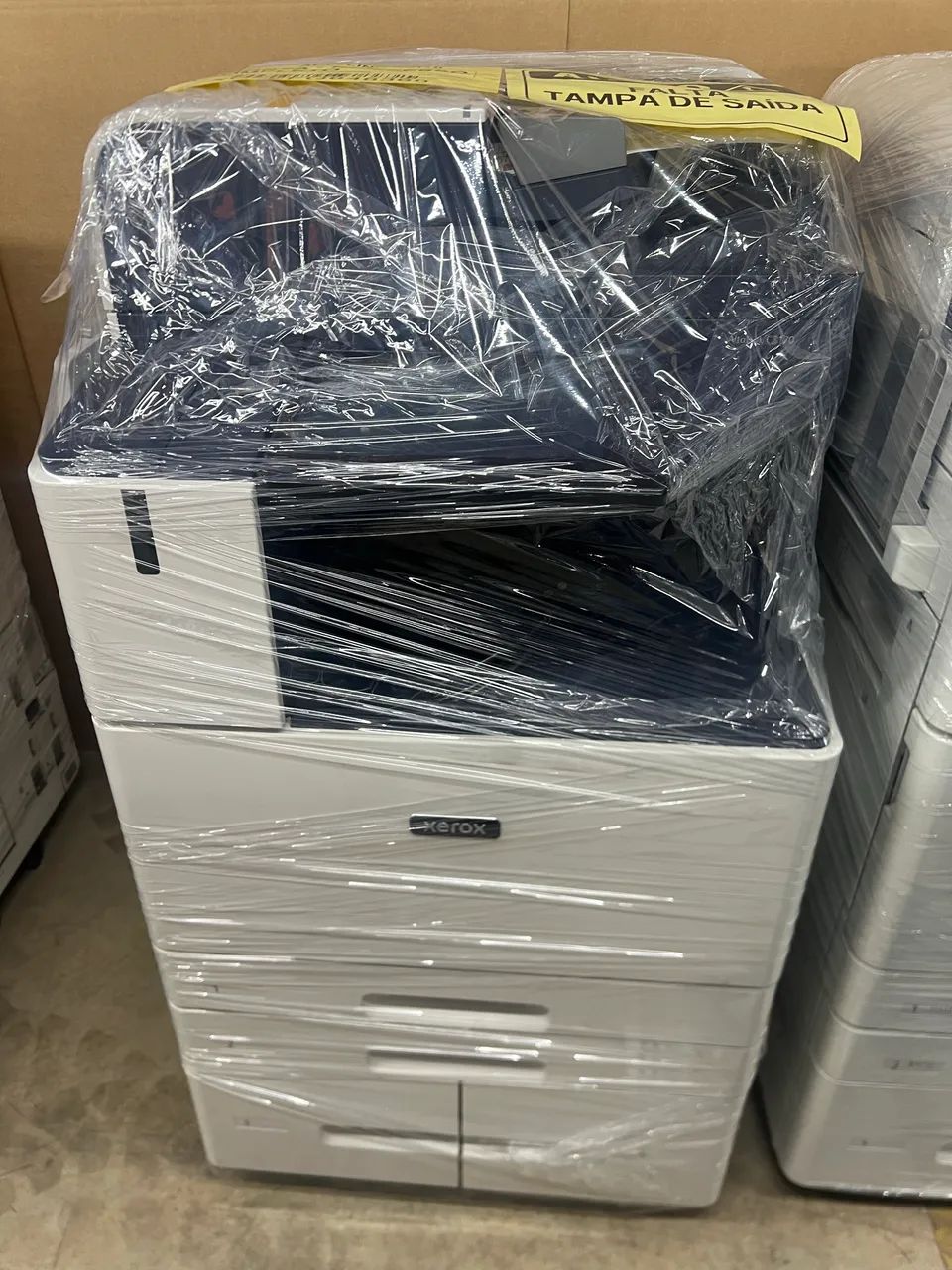 Xerox AltaLink C8170 Colorida A3 - 70 PPM - Multifuncional