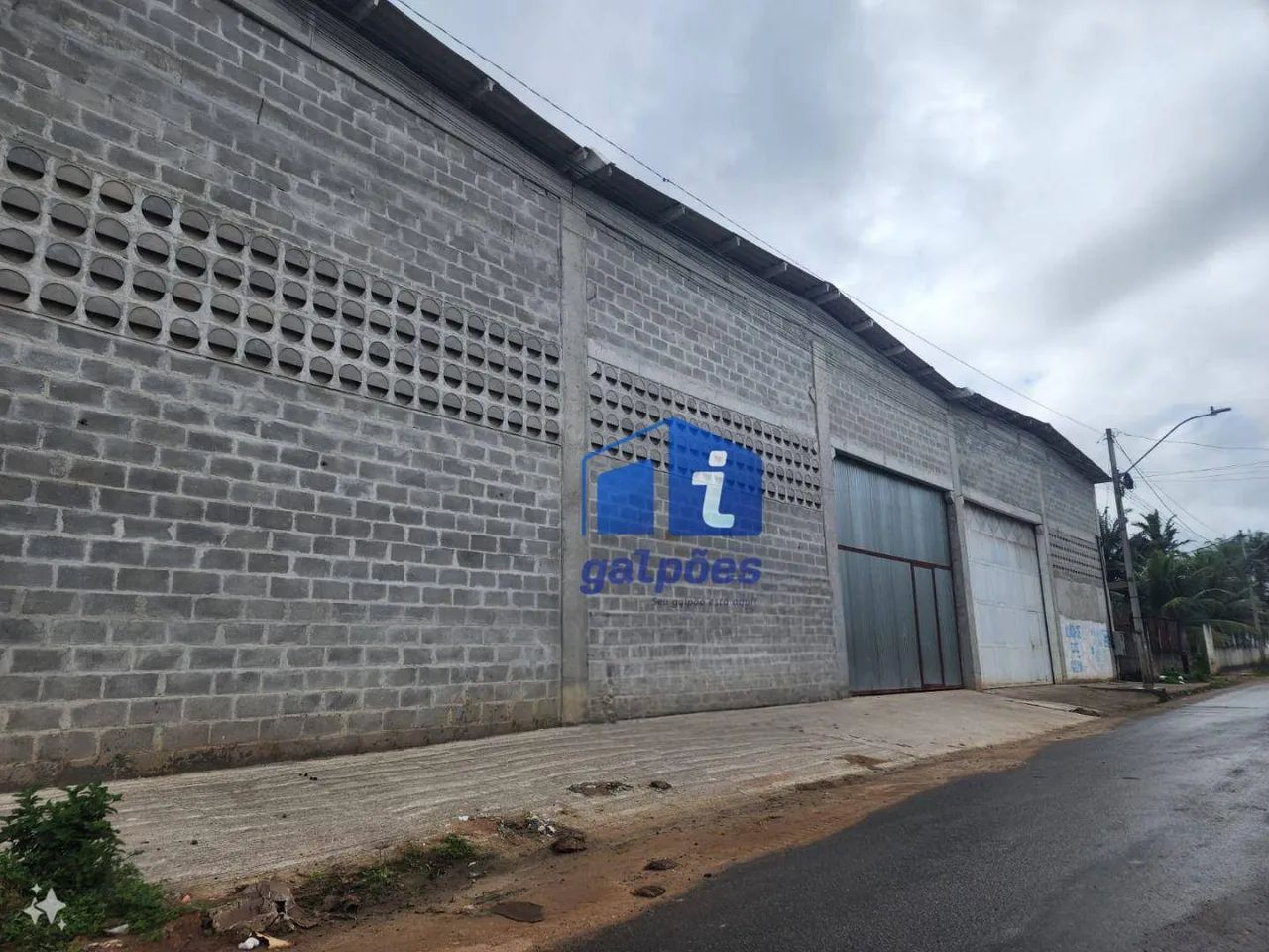 Galpão com 560 m² em Passarinho, Recife - PE