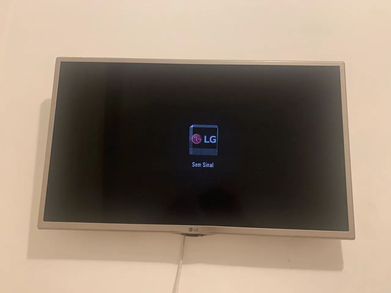 Vendo ou troco Tv LCD tela 24 - Foto 3