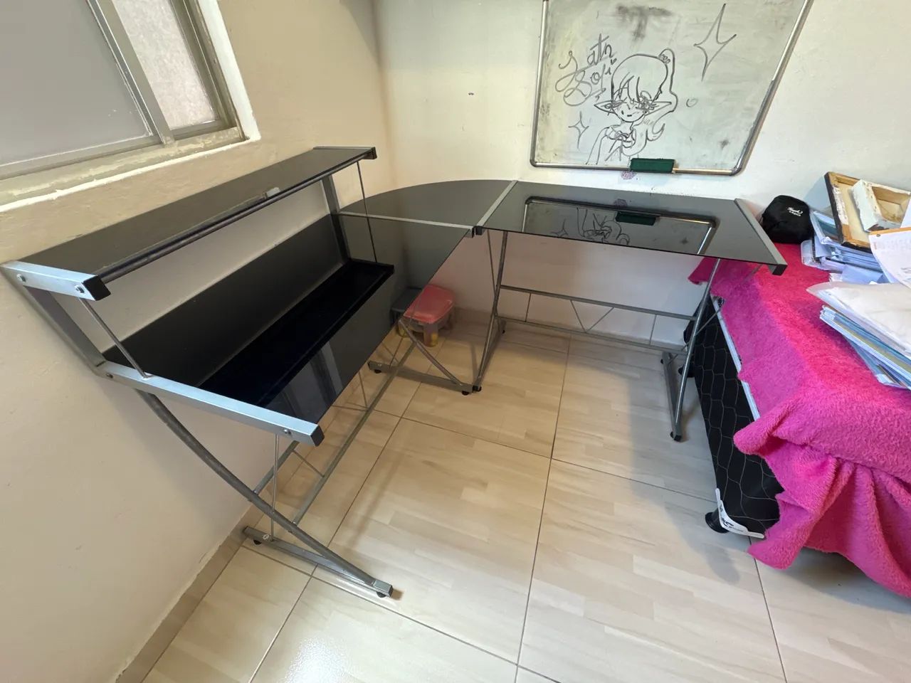 Mesa para estudos/escritório  