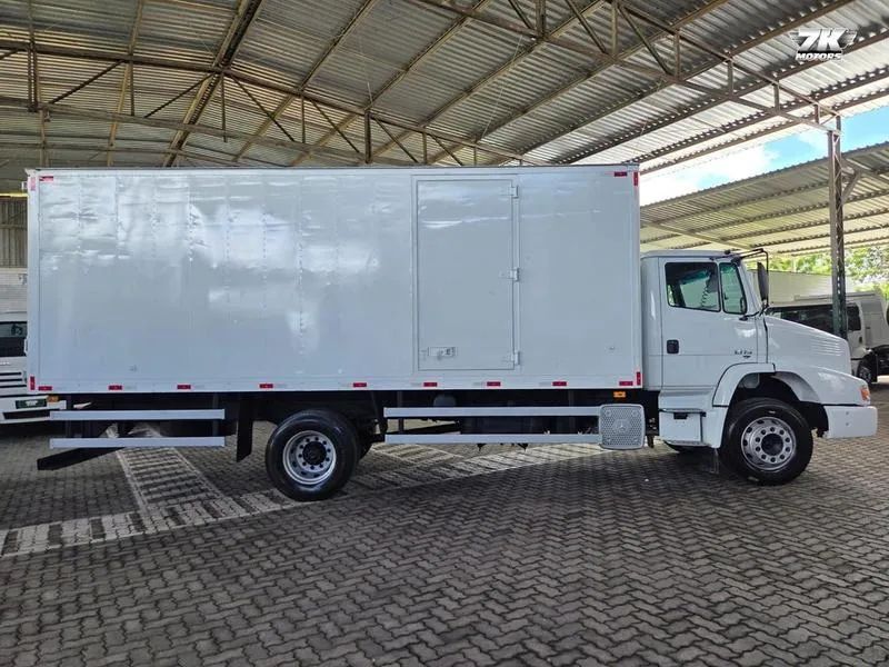 MERCEDES-BENZ ATRON 1319 2012 - Foto 4