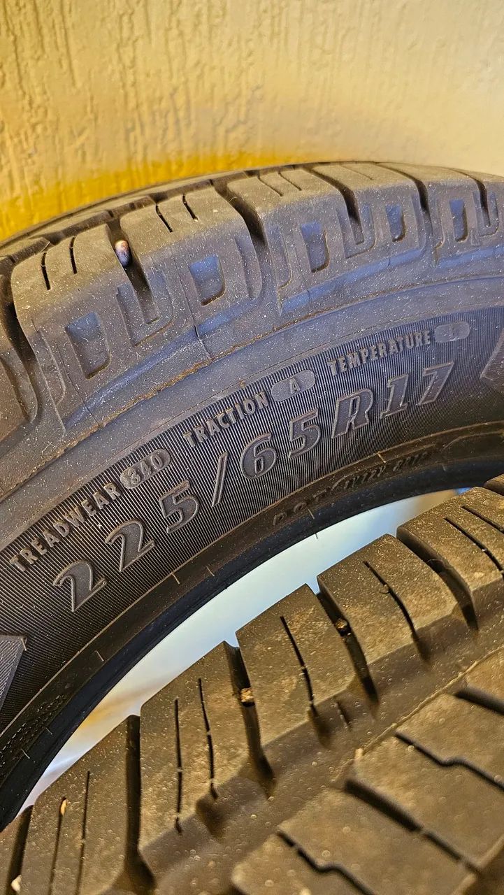 2 pneu 225 65r17 wrangler  Goodyear  - Foto 2