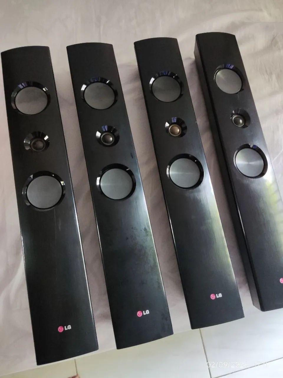 Caixas de som de HOME THEATER LG - Foto 3