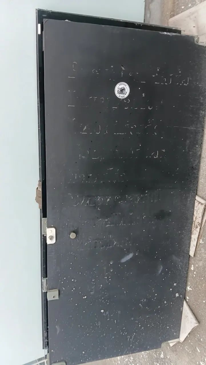 Porta de vidro/ sala comercial 