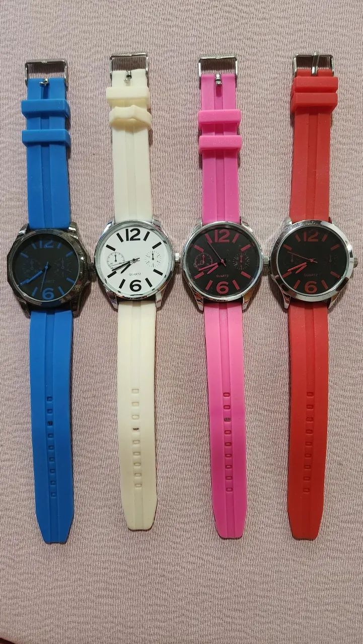 Lote 4 Relógios De Pulso Quartz Com Pulseira De Silicone 