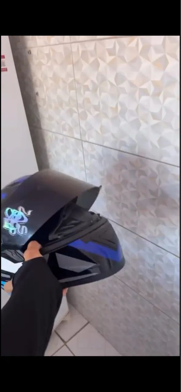 Capacete