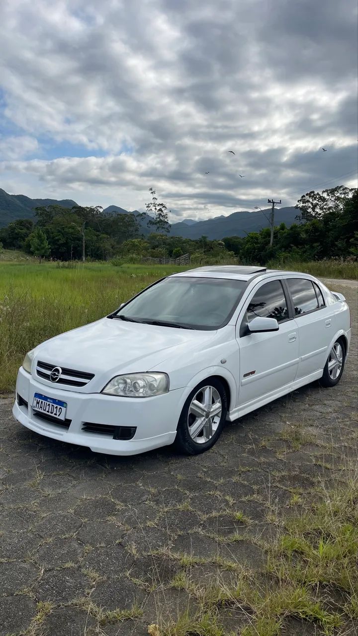 Chevrolet Astra GSI 2.0 16V 136cv Hatchback 5P 2003