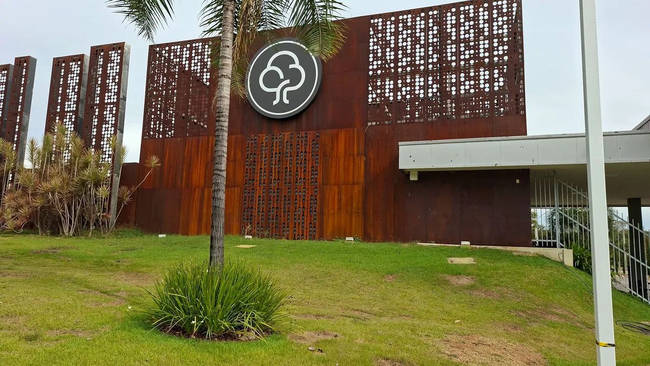 Lote com excelente localização 