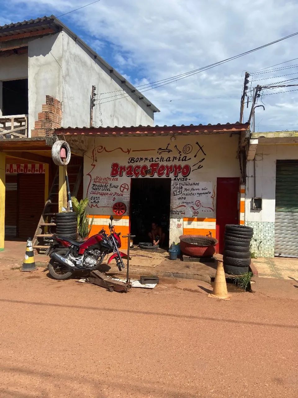 VENDO PONTO COMERCIAL NA FEIRA DO MANACÁ! (Com KitNet) - Foto 2