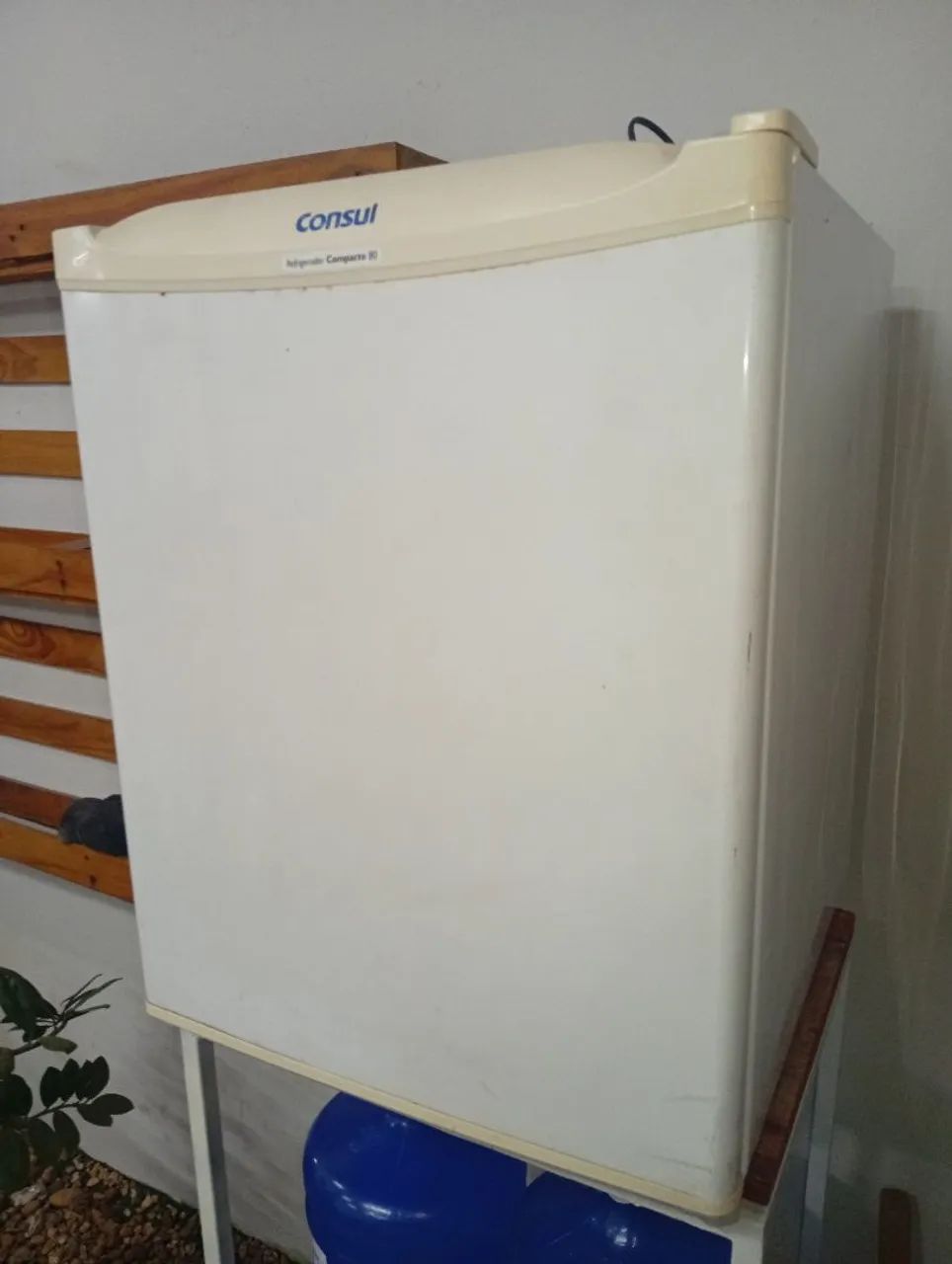 Frigobar Consul 81 Litros 