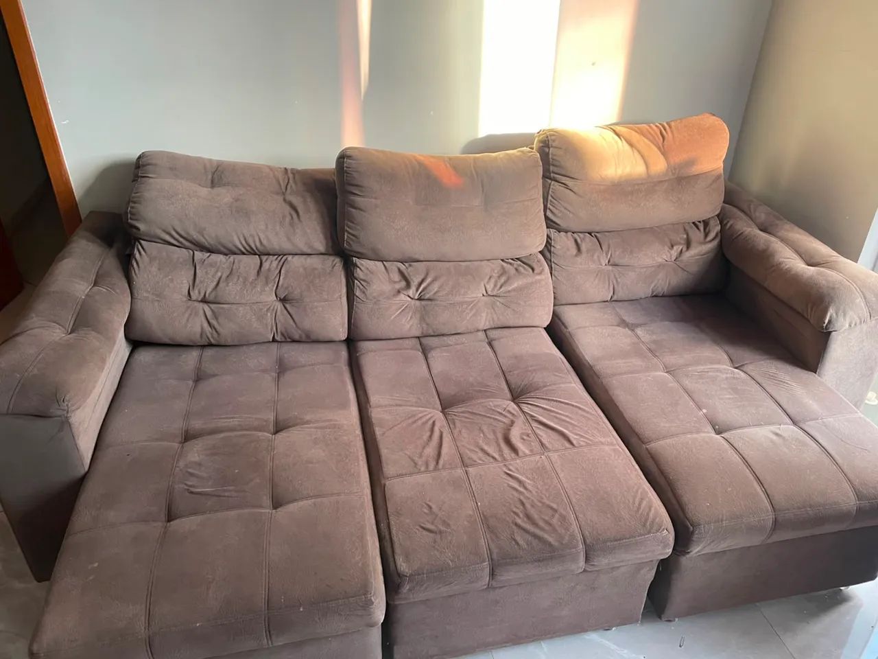 Vendo sofá usado três lugares - Foto 2