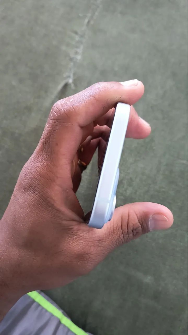 IPhone 15 256 gigas 93% com garantia  - Foto 3