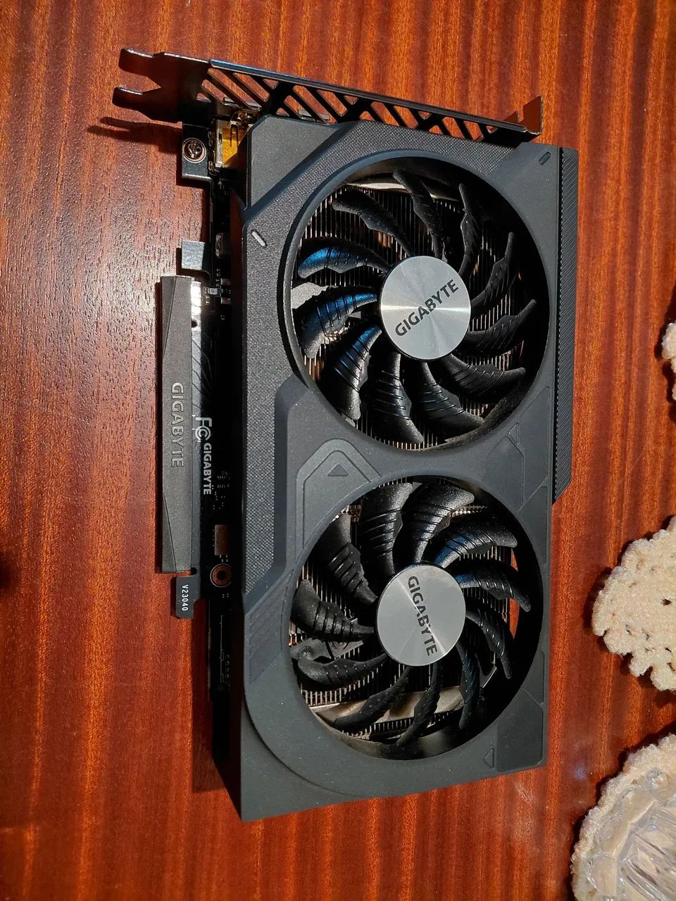 Placa de Vídeo NVIDIA RTX 4060 8GB GIGABYTE